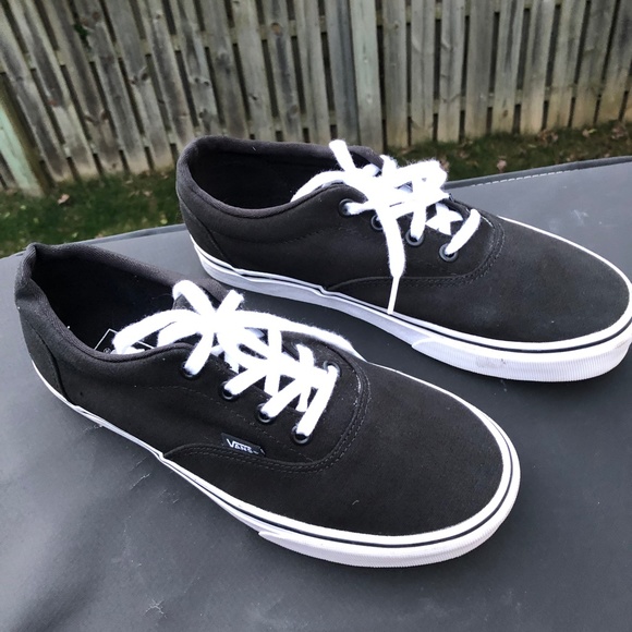 black fake vans